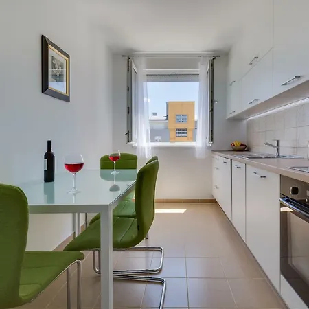 Appartement Pavic - Private Parking Zadar