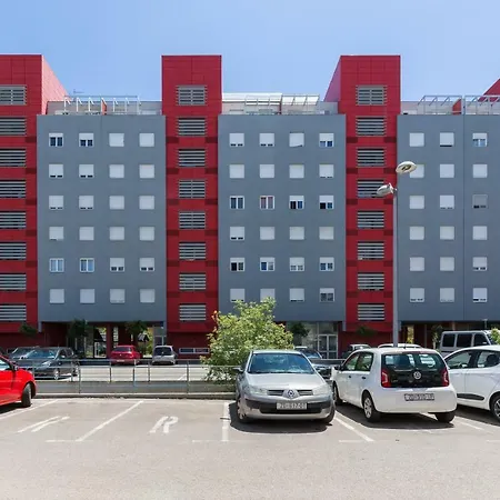 Pavic - Private Parking Appartement