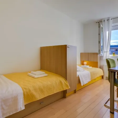 Apartament Pavic - Private Parking