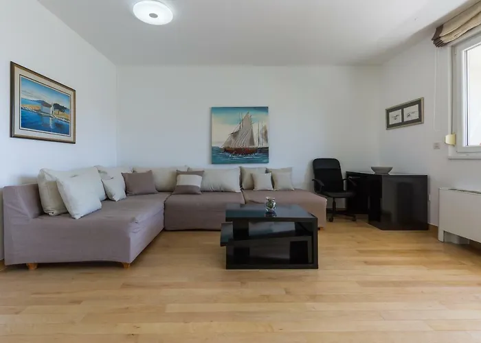 Lejlighed Pavic - Private Parking *